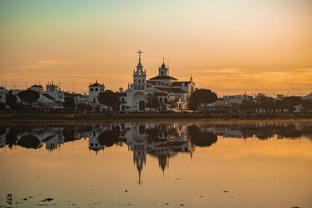 el-rocio-7683612_640 Descubre la Magia de los Pueblos de Portugal Cercanos a Huelva