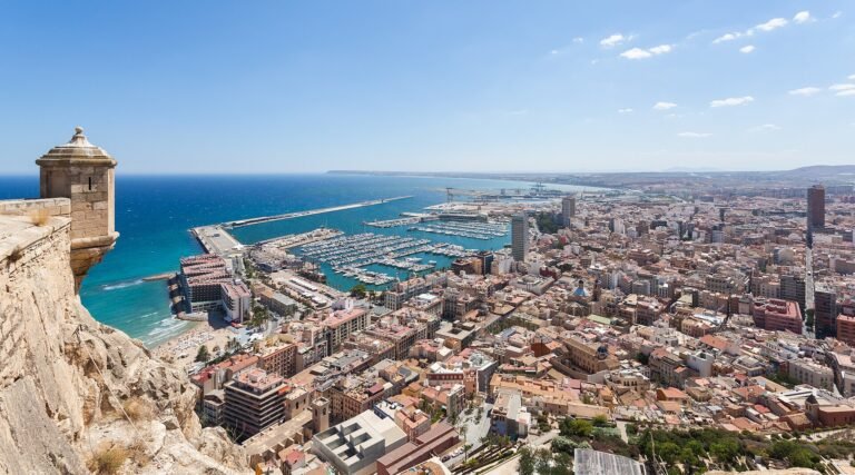 Qué ver en Alicante: guía de viaje Vista de Alicante
