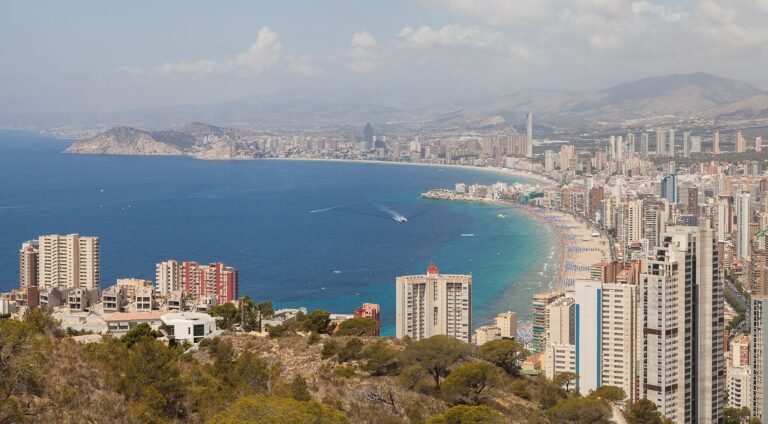 Qué ver en Benidorm: guía de viaje Vista de Benidorm