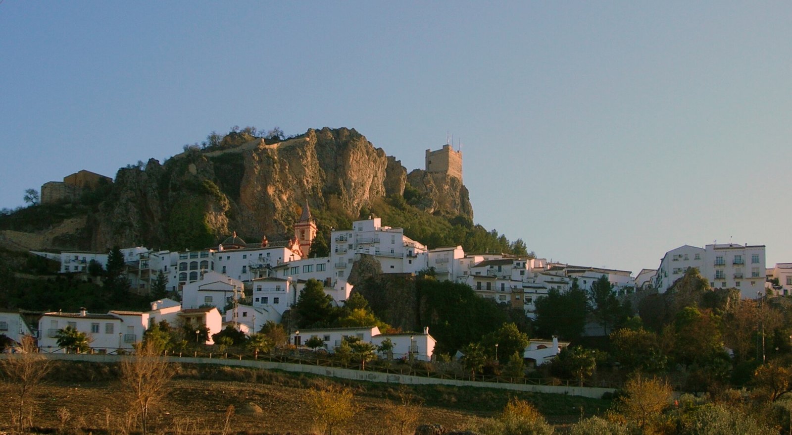 Zahara de la Sierra, uno de los pueblos blancos más bonitos de Cádiz